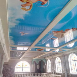 Printed stretch ceilings in the pool